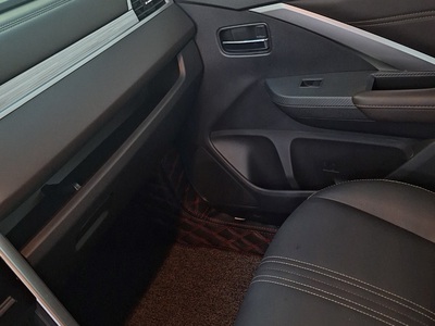 Chính chủ bán xe Mitsubishi Xparder 1.5 AT Premium 2022 3