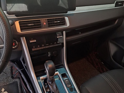Chính chủ bán xe Mitsubishi Xparder 1.5 AT Premium 2022 4