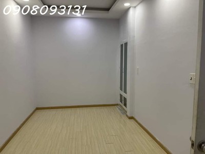 Bán nhà hẻm 304/ thích quảng đức dt : 55m2 , 3 pn giá 4 tỷ 650   còn thương lượng 2