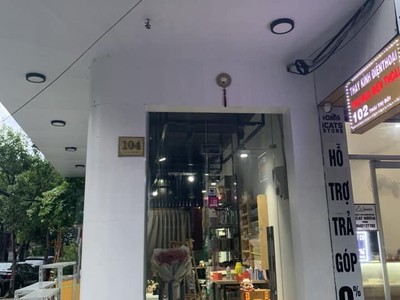 Sang shop hoa tại 104 thái thị bôi, phường chính gián, quận thanh khê 0