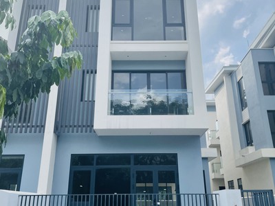 Bán biệt thự nam cường lô góc đẹp cạnh vườn hoa trung tâm 226m2 đã xây xong chuẩn bị làm sổ 3