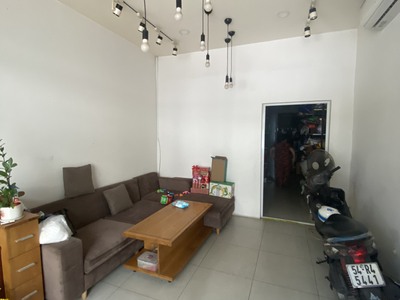 Xuất ngoại bán gấp nhà mặt tiền 5 tầng 183 huỳnh văn bánh p12 phú nhuận - tặng toàn bộ nội thất cao 2