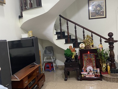 Chính chủ cho thuê lâu dài nhà nguyên căn 4 tầng vị trí đẹp, lô góc hai mặt tiền rộng rãi thoát mát 1