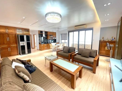 Chung cư CTM Cầu Giấy 96m giá 5.5 tỷ, căn góc, tầng trung, full nội thất, slot ô tô 0