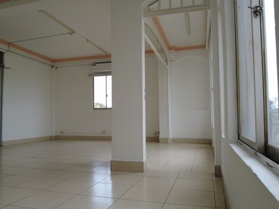 Cho thuê văn phòng đẹp đường Ba Tháng Hai, Q .11, 40m2, giá 8,5 tr/th. 1
