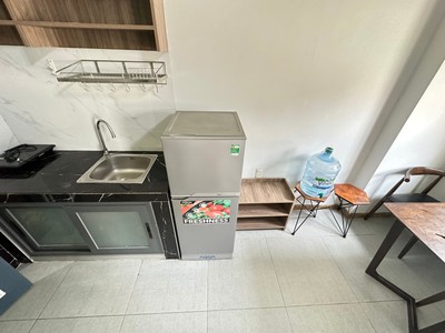 Căn hộ dịch vụ kèm nội thất   cửa sổ thoáng, ánh sáng tự nhiên ngay Q7 2