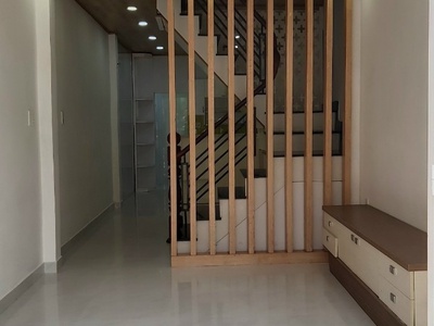 Bảo - nhà chính chủ    nguyễn hữu cảnh   cần gấp bán nhà bình thạnh  25m2, 2 tầng ,  4pn giá  5 tỷ 5 2