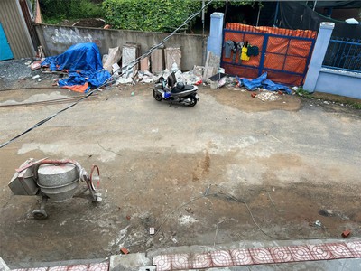 Bán căn nhà 1 trệt 2 lầu,shr thổ cư 100 đường 10m thông thoáng,gần chợ hóa an 2