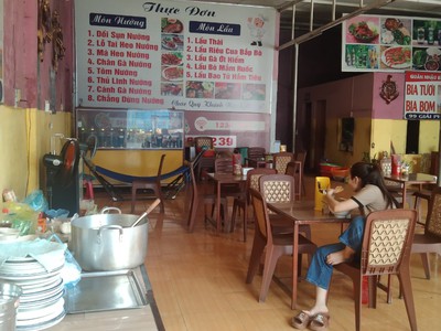 Chính chủ cần sang nhượng quán do mình chuẩn bị vô sài gòn cần sang lại quán cơm, đồ nhậu 2