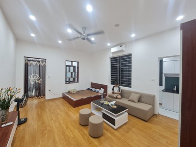 Bán nhà Tập thể Rạng Đông, 60m2 khép kín, nhà đẹp, căn góc thoáng mát, dân trí cao an ninh tốt. 0