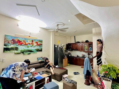 Cần Tiền Bán Gấp Nhà Ngô Gia Tự, Long Biên 39m2, 5T chỉ 4,48 tỷ 0