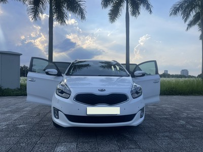 Chính chủ bán xe Kia Rondo máy xăng 2.0,bản full 2