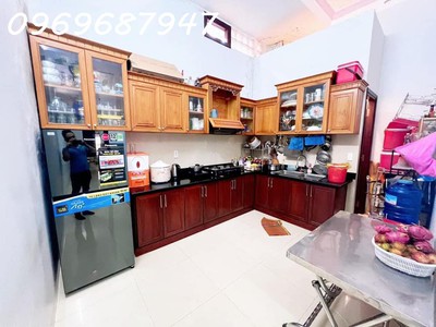 B.á.n - khu phố - nhà đẹp hẻm đinh núp và amakhe -đăk lăk - tp. buôn ma thuột - g.i.á: 2 tỉ 350 2