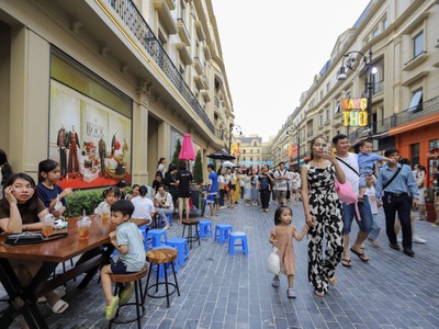 Biệt thự đơn lập-vỉa hè-160m2-mt 11.5m-4t-đường 7.5m- ngõ 214 nguyễn xiển 3