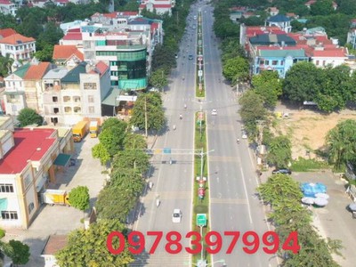 Bán nhà mặt đường nguyễn tất thành, giáp viettinbank 11 tỷ 0