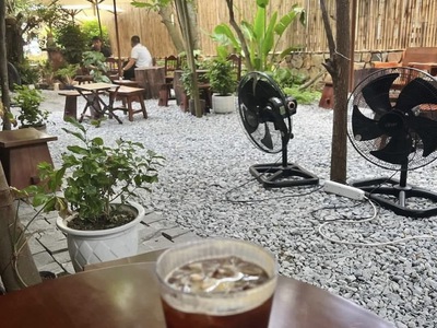 Cho thuê nhà sân vườn mặt tiền trần bạch đằng, sơn trà   ngang 8m 1