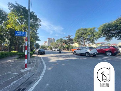 Đất đẹp mặt đường nguyễn mậu tài trâu quỳ oto tránh kinh doanh 80m mặt tiền: 4.7m 9 tỷ 9 1