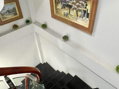 Bán nhà 5 tầng giá tốt ngõ đường láng đống đa hà nội 2