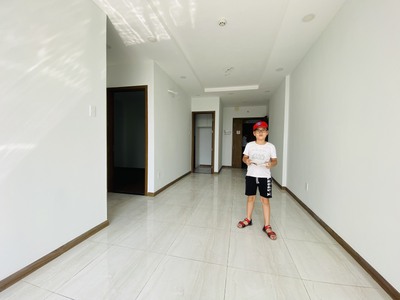 Chính Chủ Bán căn hộ Him Lam Phú An  69m2, 2PN,2WC  Giá 2.6 Tỷ, Hướng Ban Công Đông Nam Cực Mát. LH 0