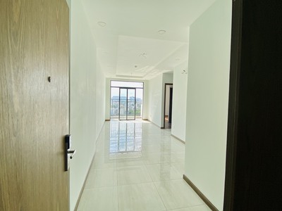 Chính Chủ Bán căn hộ Him Lam Phú An  69m2, 2PN,2WC  Giá 2.6 Tỷ, Hướng Ban Công Đông Nam Cực Mát. LH 4