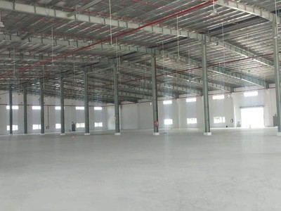 Cho thuê Xưởng mới 12.000m2, Gía : 95.000 đ/m /tháng trong KCN Bầu Bàng Bình Dương 2