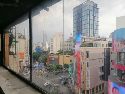 Cho thuê rẻ mặt bằng 8 x 20m thang máy nguyễn trãi quận 1 tp.hcm 1