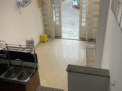 Chính chủ cho thuê nhà 4 tầng hẻm xe hơi đường phan văn trị 2