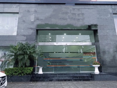 Cực độc và hiếm mặt phố trung hoà, san 1 tầng 1260m, cho thuê 2 tỷ/ năm, giá 48,5 tỷ,  lh 0