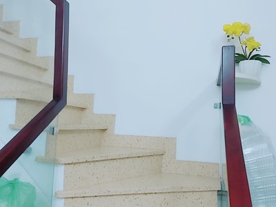 Hiếu - kẹt vốn làm ăn bán nhà   trần cao vân    , hẻm thông , 25m2, 2 tầng,  2pn chỉ  5 tỷ 5 2