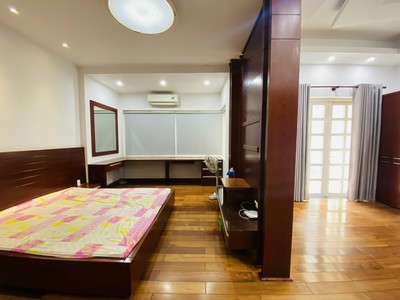 Cho thuê nhà - văn phòng hẻm 7m sư vạn hạnh, cách vạn hạnh mall 250m, 400m2, 4 tầng. thương lượng 1