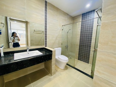 Cho thuê nhà - văn phòng hẻm 7m sư vạn hạnh, cách vạn hạnh mall 250m, 400m2, 4 tầng. thương lượng 4