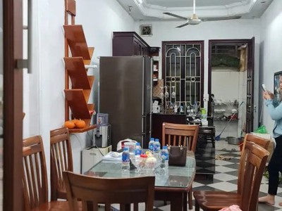 Nguyễn sơn 100m2, 6 tầng.mặt tiền 8m,25 tỷ long biên.2 mặtt iền,ô tô chánh, kinh doanh. 1