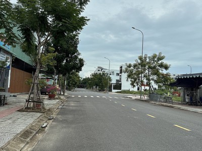 Khu e4 kim long - đường trần triệu luật. đường 10,5m 3