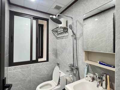 Bán nhà kim giang- thanh trì, 62 m2, 7 tầng, thang máy,mặt tiền 4,5m, giá 16,5 tỷ. 1