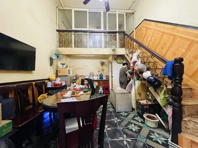 Mặt Phố Hàng Than Mặt Tiền 3.7M -24M2 4 Tầng 10.5 Tỷ - Ô TÔ Tránh Đỗ 1