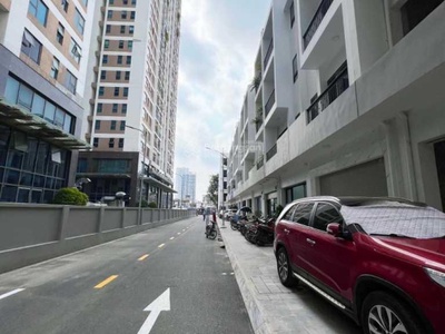 Bán căn shophouse định công hoàng mai, chân tòa cc, thang máy, vừa ở kết hợp kinh doanh văn phòng 0