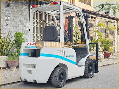 Xe nâng dầu Unicarriers 2.5 tấn khung 4m máy cực đẹp 1