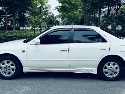 Toyota Camry 2000 - 150000 km 4