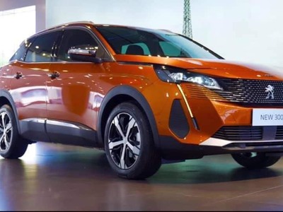 PEUGEOT 3008 Premium , giá xe : 989.000.000 3