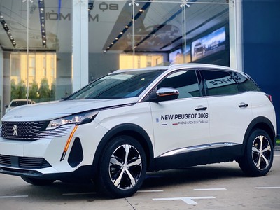 PEUGEOT 3008 Premium , giá xe : 989.000.000 4