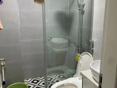 Bán nhà Lạc Long Quân, Cầu Giấy. 31mx4  MT 4m  giá 5.7 tỷ 6