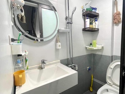 Bán nhà Lạc Long Quân, Cầu Giấy.  30mx5  MT 3.5m  giá 5.9 tỷ 6