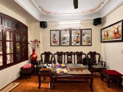 Bán nhà mặt ngõ phố kim ngưu, ô tô vào nhà, cách phố kim ngưu 50m, dt nhỉnh 43m2, 5 tầng, mt 4,9m. 1