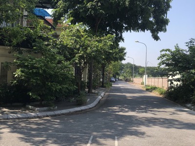 Chính chủ cần cho thuê nguyên căn biệt thự 3 tầng, 1 tum đã hoàn thiện 0