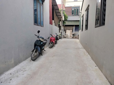51,5m  quoảng bị ô tô đỗ cửa  giá 1,1 tỉ 1
