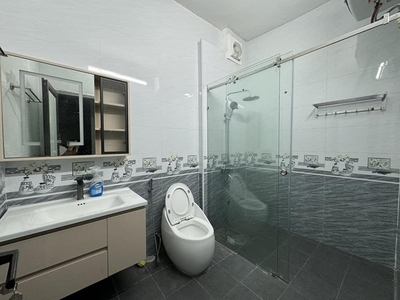 Giá Rẻ, Bán Nhà Ngõ 40 Hồng Tiến, Bồ Đề, 75m2, MT5m, Phân Lô, Ô Tô, Thang Máy, Full đồ 6