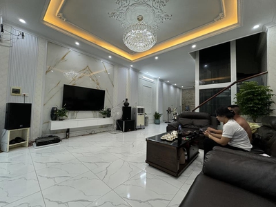 Giá Rẻ, Bán Nhà Ngõ 40 Hồng Tiến, Bồ Đề, 75m2, MT5m, Phân Lô, Ô Tô, Thang Máy, Full đồ 3
