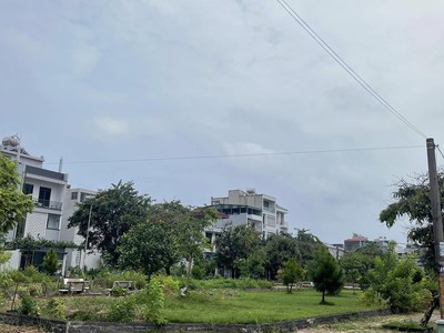 BÁN LÔ GÓC B3-34 KĐT Cao Xanh,Hà Khánh A. DT:125m2,MT:8.5m 2