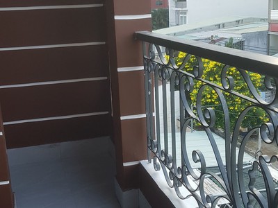 Phòng Cho Thuê - Lầu 2 Mới Xây - Có Ban Công - Diện Tích 24M2 XVNT HÀNG XANH 1