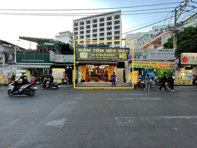Giá tốt chính chủ bán nhà mặt tiền đường lê lai, phường 4 , gò vấp   đối diện trường học hạnh thông 0